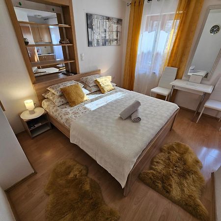 Studios Magnolia Трогир Экстерьер фото